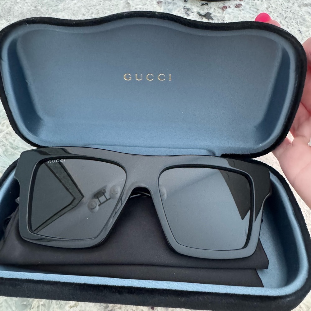 Stylish Black Sunglasses